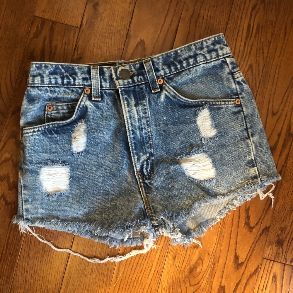 517 Levi Jean Shorts